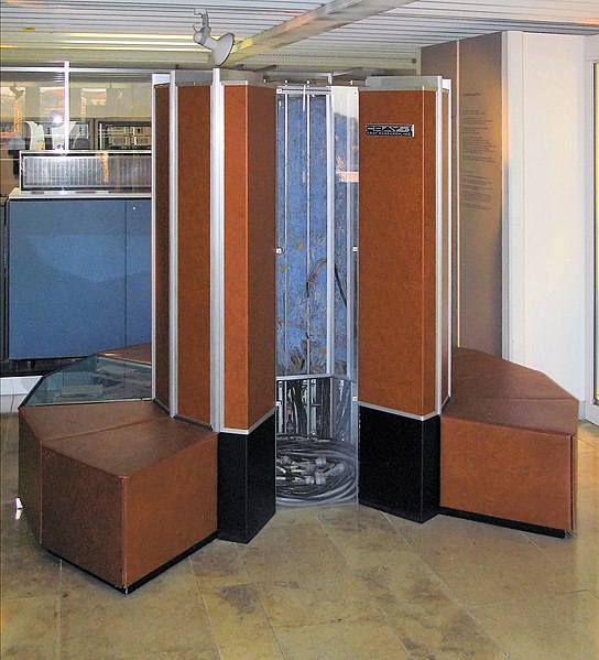 ../../_images/Cray-1-deutsches-museum.jpg